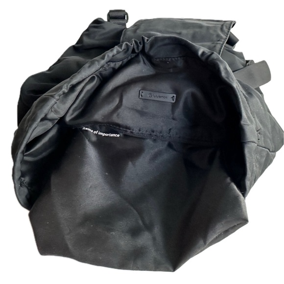 Lululemon Rucksack Carry Onward Mini Black Backpack Bag 12x10.5 Inch - Picture 8 of 16